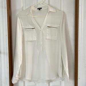 Express White Long Sleeve 3/4 button blouse with zipper pockets